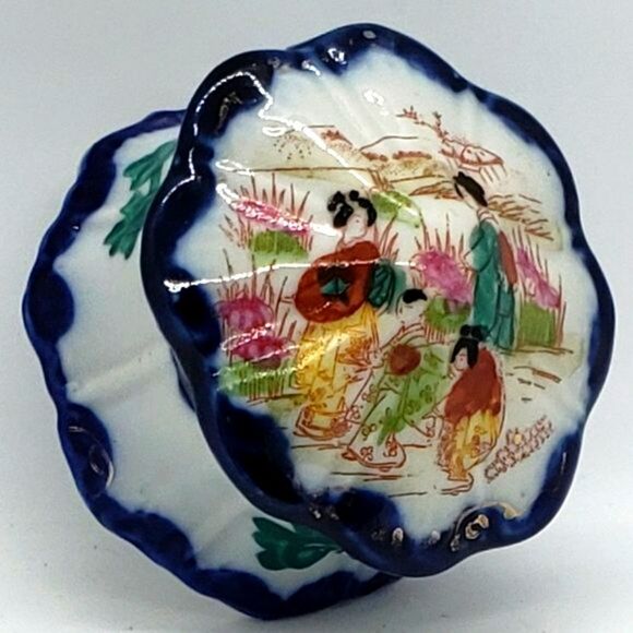 Blue Cobalt White Vintage Garden Geisha Kutani Ware Porcelain Lidded Trinket Box - Picture 5 of 13